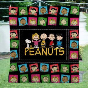 Peanuts Family 3D Quilt  Quilt